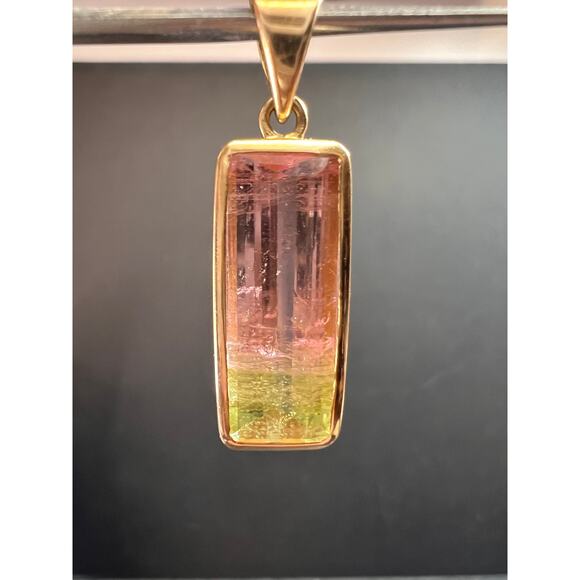 Vintage 14k gold watermelon tourmaline pendant - Picture 1 of 14